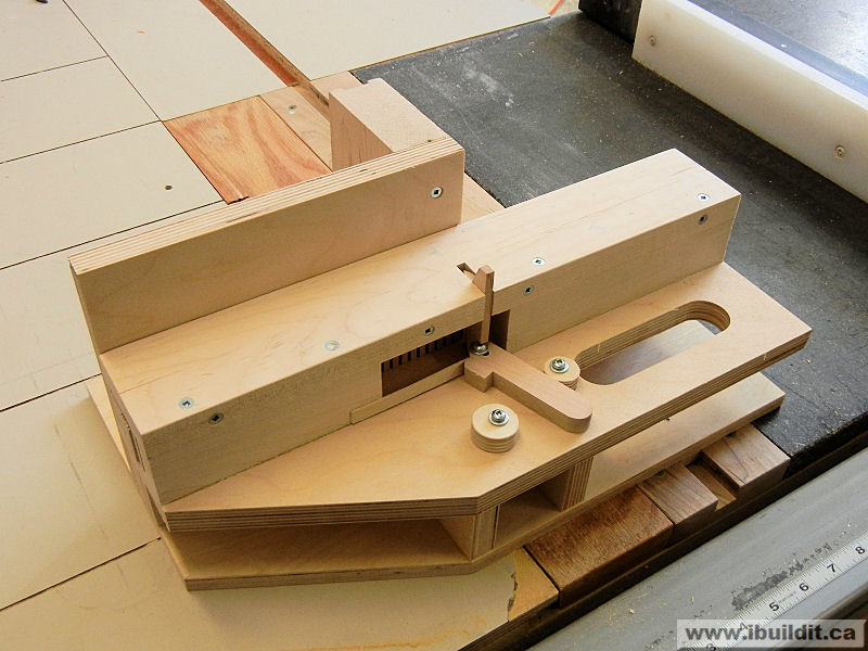 How To Make An Advanced Box Joint Jig IBUILDIT.CA